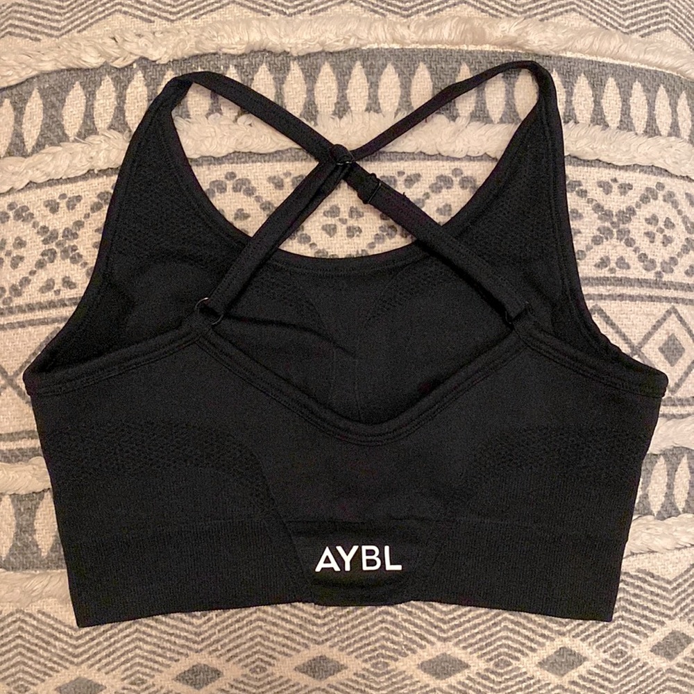AYBL SPORTS BRA BLACK SIZE SMALL -LIKE NEW